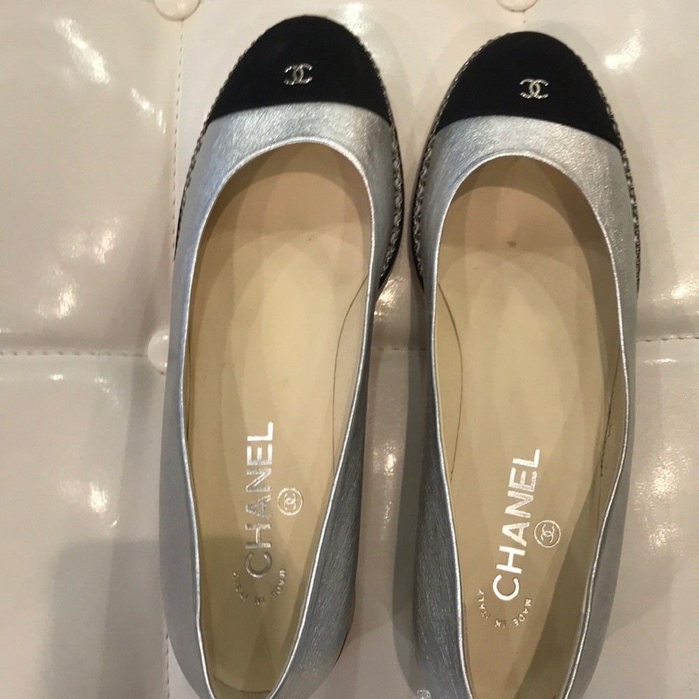 Slip on metallic and cloth wedges